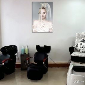 Tranh trang trí tường cho tiệm nail, spa, salon.